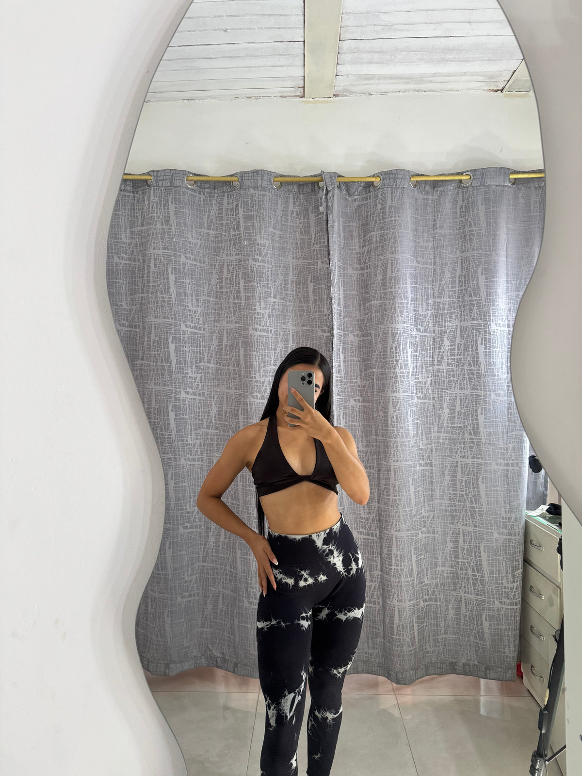 CROP TOP DUBAI